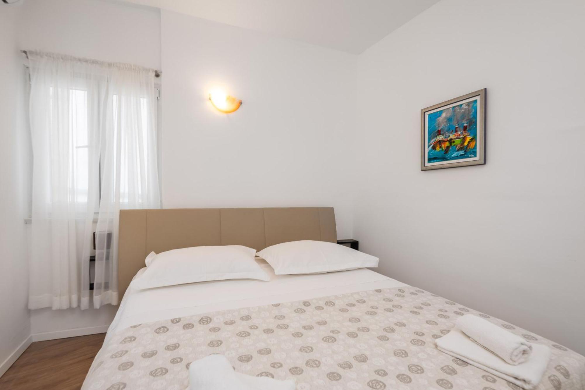 Caleta Seaview Suites II - Pool & Jacuzzi Локва Рогозница Екстериор снимка