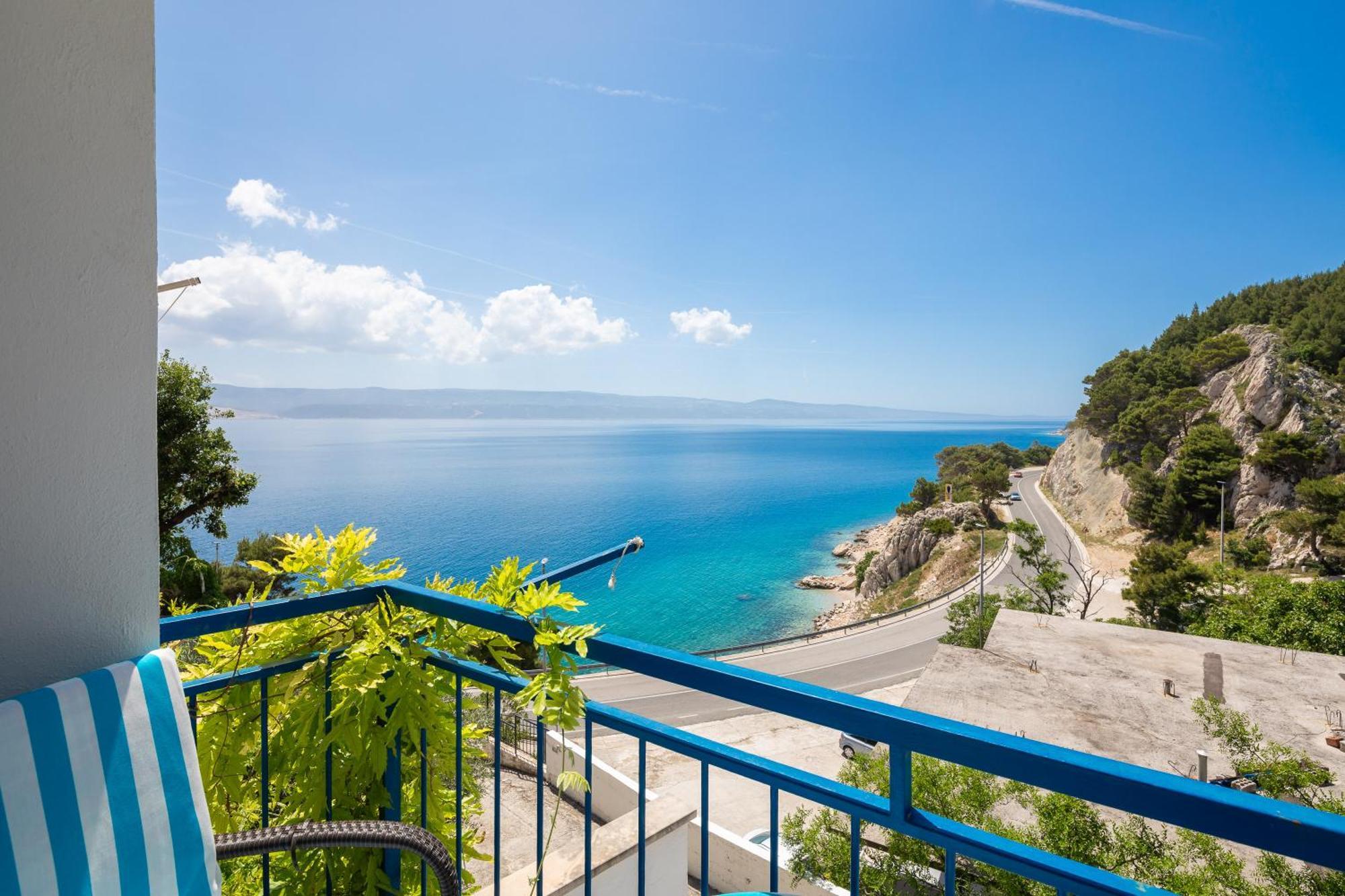 Caleta Seaview Suites II - Pool & Jacuzzi Локва Рогозница Екстериор снимка